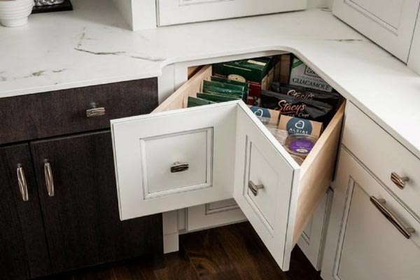 انواع مدل های کشو کابینت آشپزخانه - کشو های گوشه ای