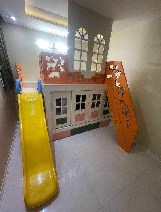 اتاق کودک در خیابان مشتاق اصفهان
